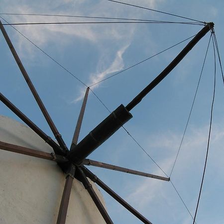 Milos Vaos Windmill Plaka  Exterior photo