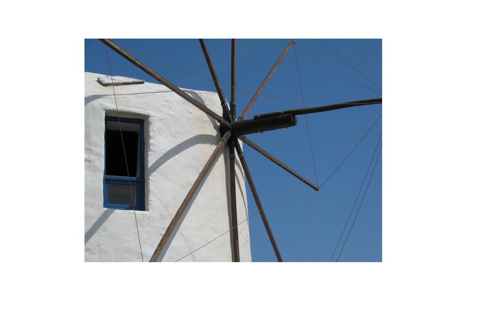 Milos Vaos Windmill Plaka  Exterior photo